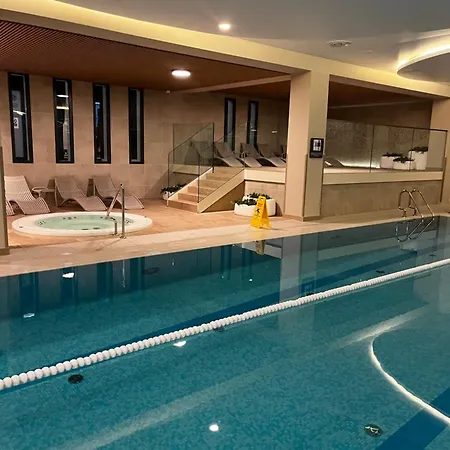 Polanki Aqua Nielimitowany Dostep Do Basen Bawialnia I Fitness